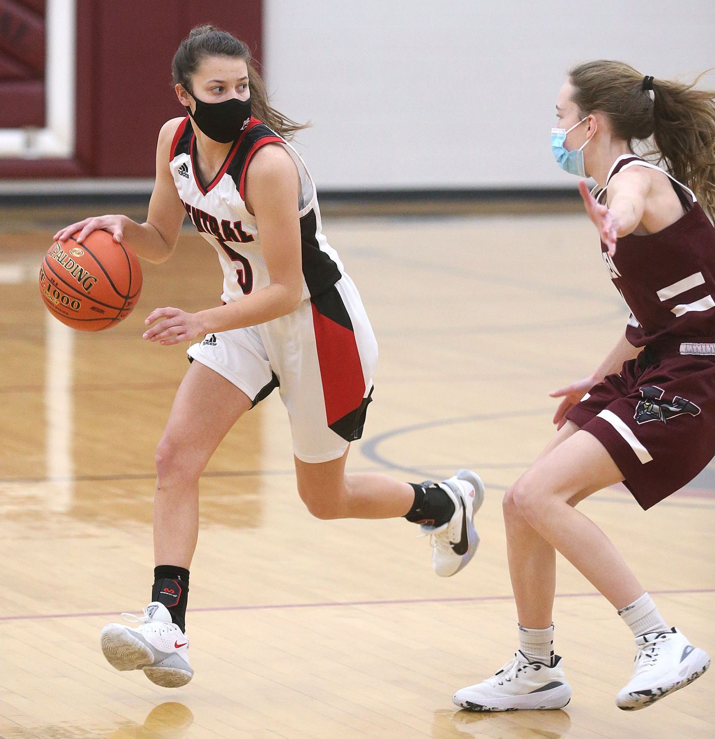 January 26: Holmen vs Central